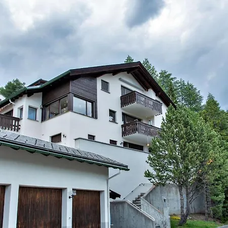 Chesa Flurigna - Zuoz Apartment Exterior photo